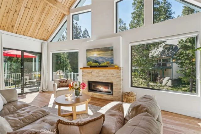 113 Brentwood, Lake Arrowhead, CA 92352