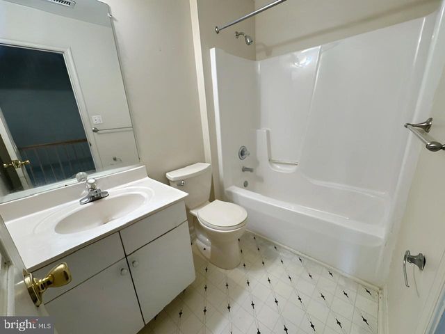 746 VILLAGER CIR, Baltimore, MD 21222