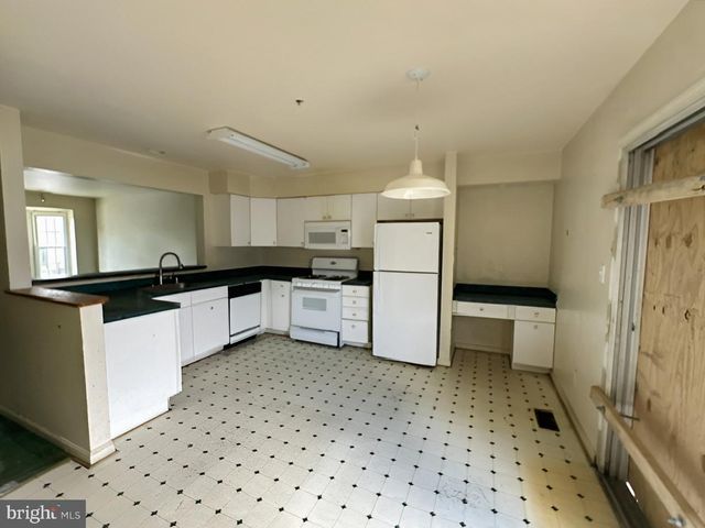 746 VILLAGER CIR, Baltimore, MD 21222