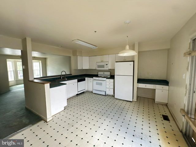 746 VILLAGER CIR, Baltimore, MD 21222