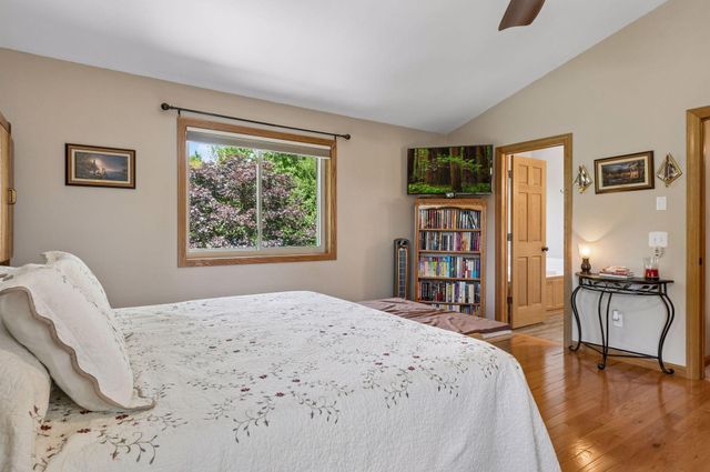 21071 Hyacinth Avenue, Lakeville, MN 55044