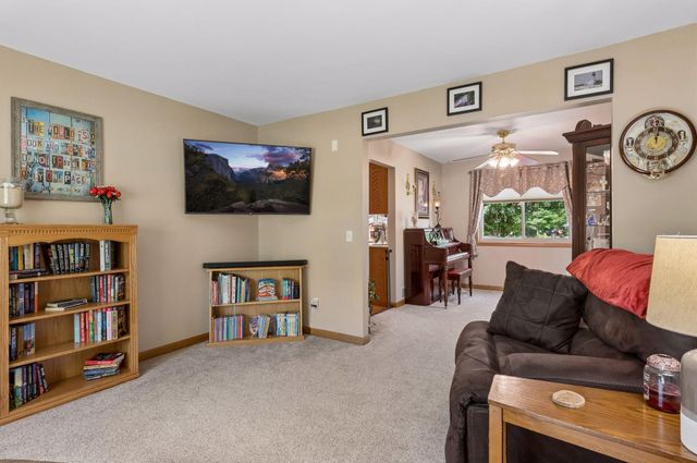 21071 Hyacinth Avenue, Lakeville, MN 55044