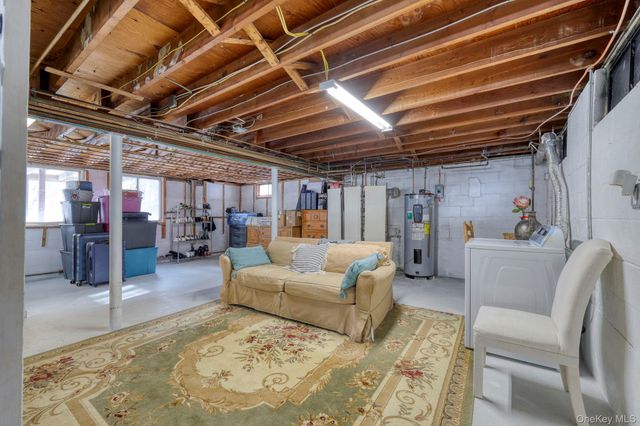 1 Dose Road, Wappingers Falls, NY 12590