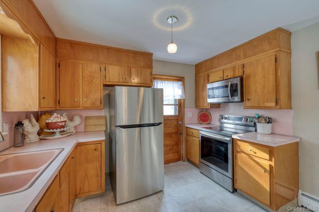 1 Dose Road, Wappingers Falls, NY 12590