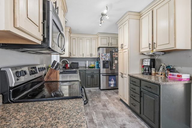 3 Tenley Drive, Lebanon, NH 03784