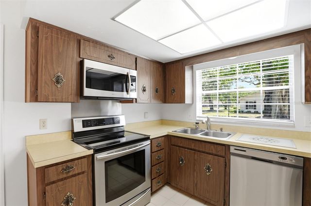5082 JENNIFER PLACE, Orlando, FL 32807