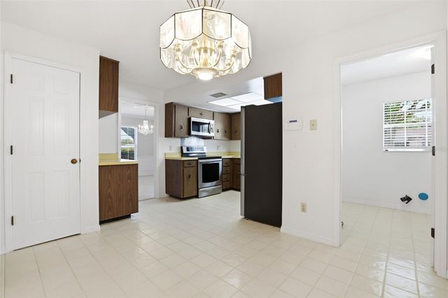 5082 JENNIFER PLACE, Orlando, FL 32807