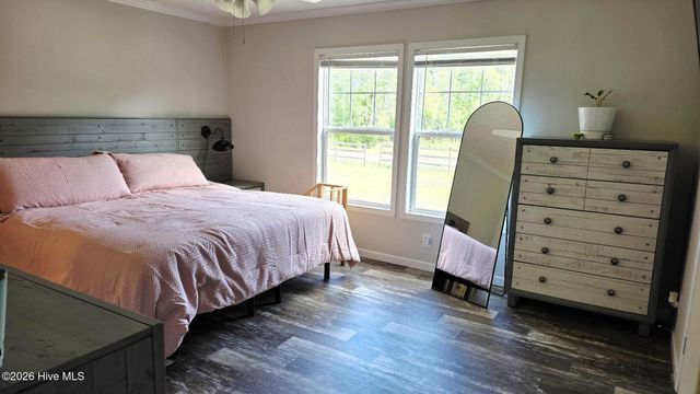2094 Traders Neck Road, Hampstead, NC 28443