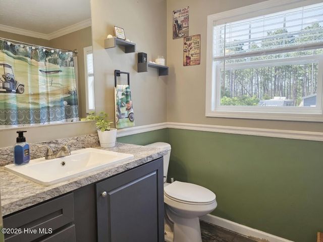 2094 Traders Neck Road, Hampstead, NC 28443