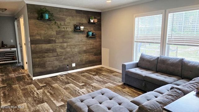 2094 Traders Neck Road, Hampstead, NC 28443