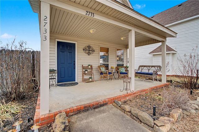 2733 N Westminster Drive, Fayetteville, AR 72704