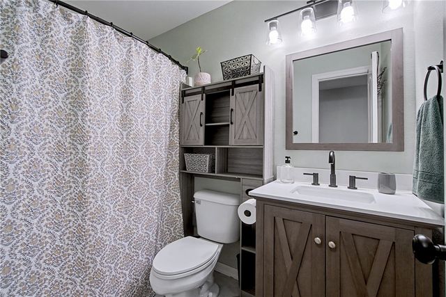 2733 N Westminster Drive, Fayetteville, AR 72704