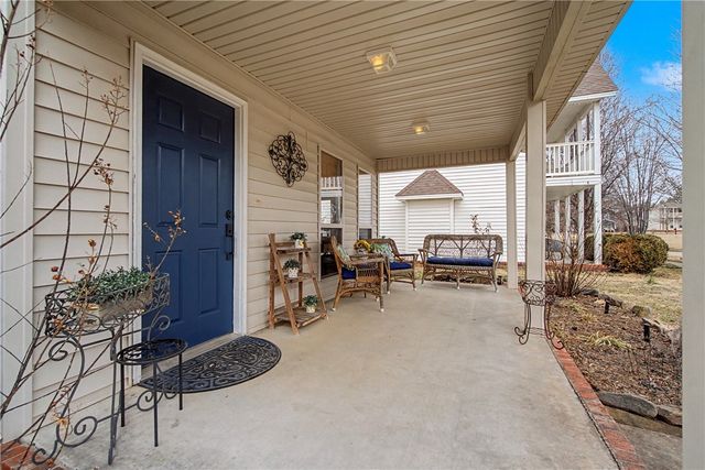 2733 N Westminster Drive, Fayetteville, AR 72704