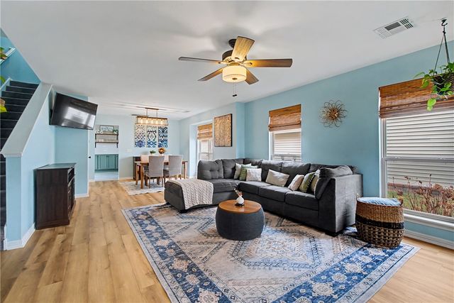 2733 N Westminster Drive, Fayetteville, AR 72704