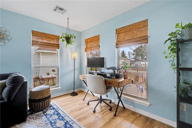 2733 N Westminster Drive, Fayetteville, AR 72704