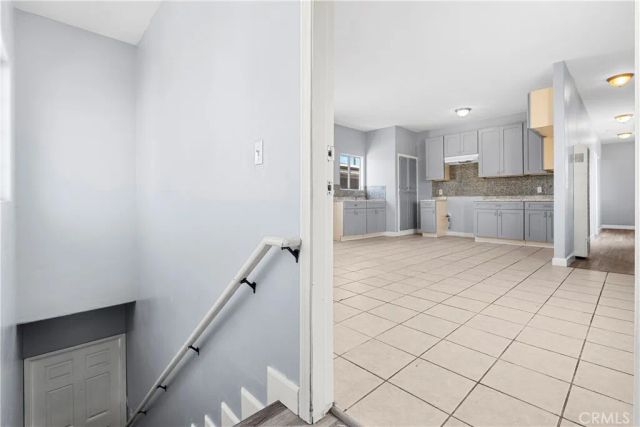 10406 Avalon Boulevard, Los Angeles, CA 90003