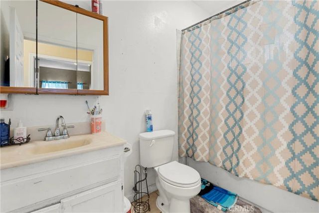 10406 Avalon Boulevard, Los Angeles, CA 90003