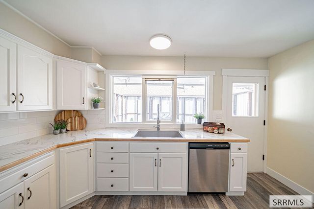 818 Maplewood Drive, Idaho Falls, ID 83401