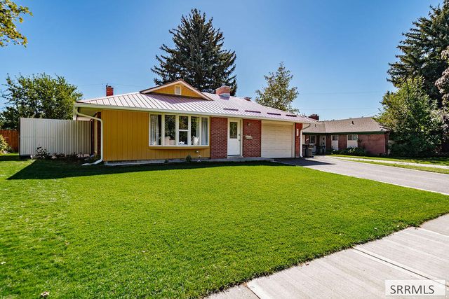 818 Maplewood Drive, Idaho Falls, ID 83401