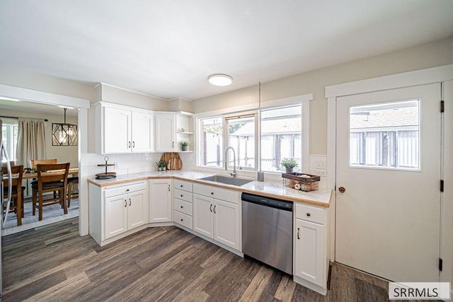 818 Maplewood Drive, Idaho Falls, ID 83401