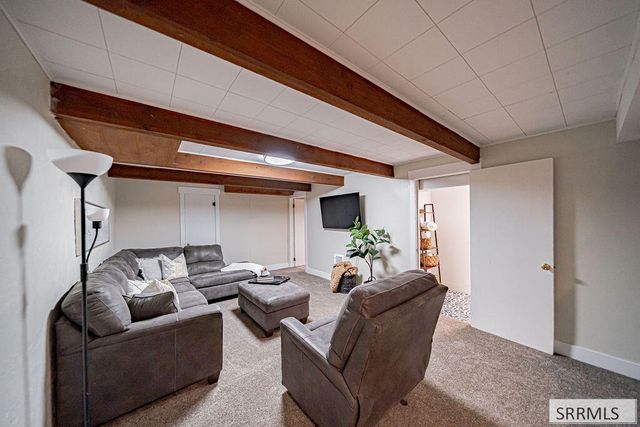 818 Maplewood Drive, Idaho Falls, ID 83401