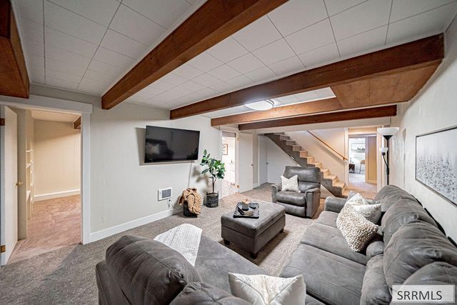 818 Maplewood Drive, Idaho Falls, ID 83401