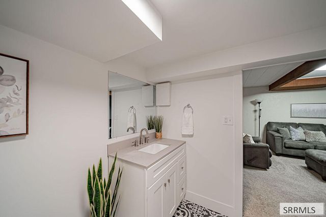 818 Maplewood Drive, Idaho Falls, ID 83401