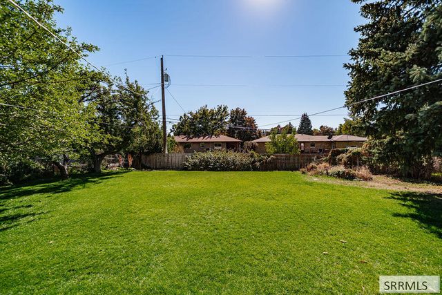 818 Maplewood Drive, Idaho Falls, ID 83401