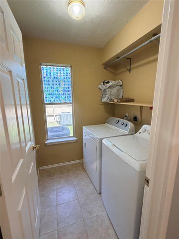 17226 Tobermory DR, Pflugerville, TX 78660