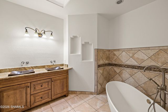 2591 Tularosa Drive, Las Cruces, NM 88007