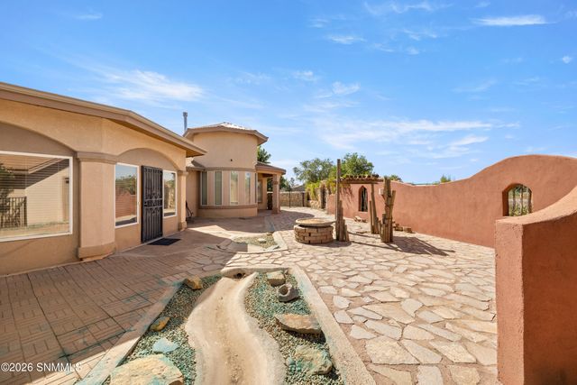 2591 Tularosa Drive, Las Cruces, NM 88007