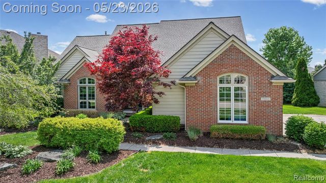 51013 W Hills Drive, Plymouth, MI 48170