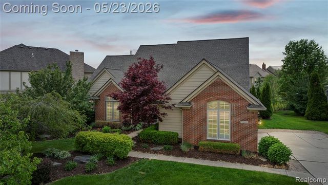 51013 W Hills Drive, Plymouth, MI 48170