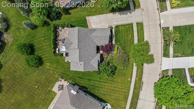 51013 W Hills Drive, Plymouth, MI 48170
