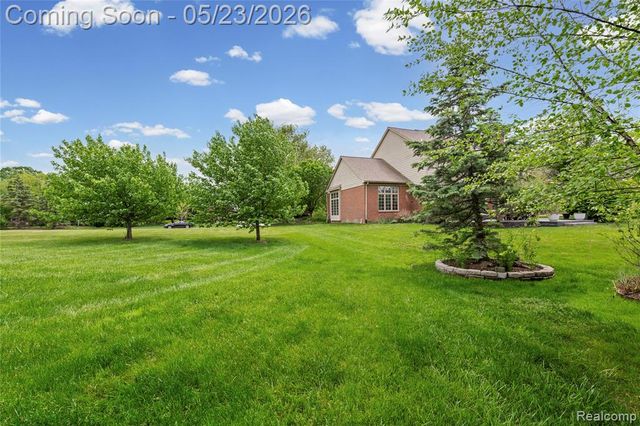 51013 W Hills Drive, Plymouth, MI 48170