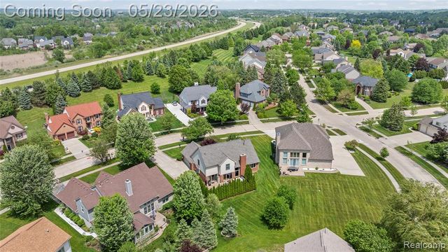 51013 W Hills Drive, Plymouth, MI 48170
