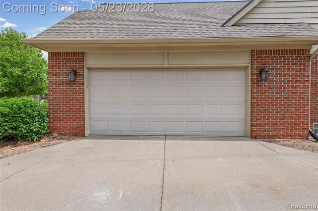 51013 W Hills Drive, Plymouth, MI 48170