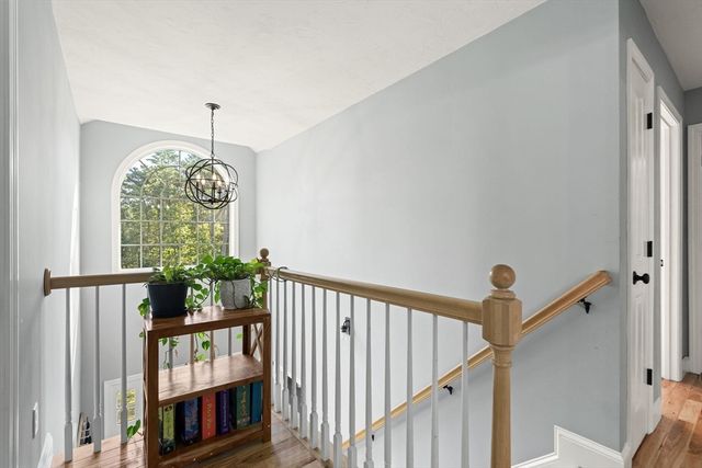 17 Pond Edge Trl, Wareham, MA 02571