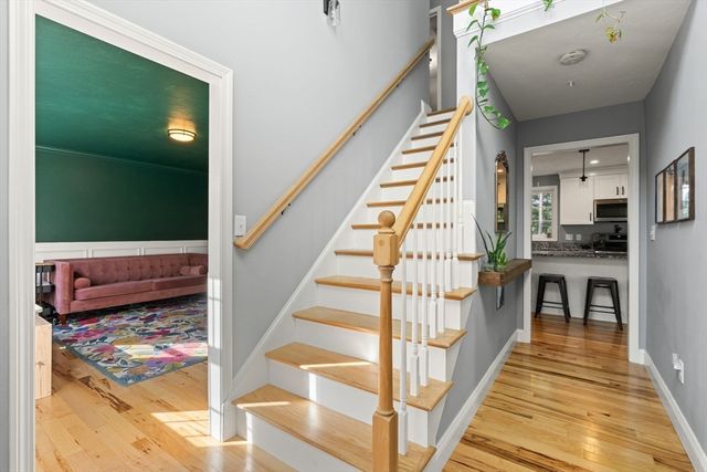 17 Pond Edge Trl, Wareham, MA 02571