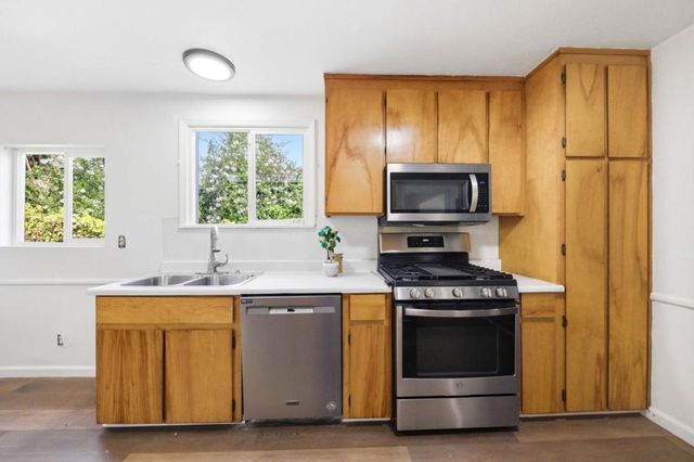 1537 Cypress Avenue, San Mateo, CA 94401