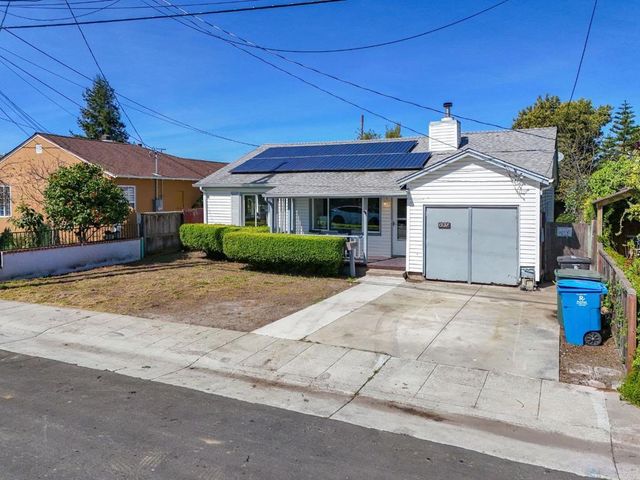 1537 Cypress Avenue, San Mateo, CA 94401