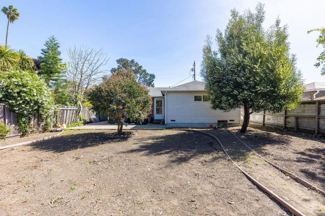 1537 Cypress Avenue, San Mateo, CA 94401