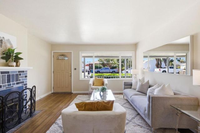 1537 Cypress Avenue, San Mateo, CA 94401