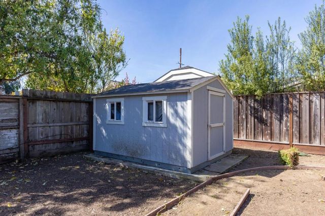 1537 Cypress Avenue, San Mateo, CA 94401