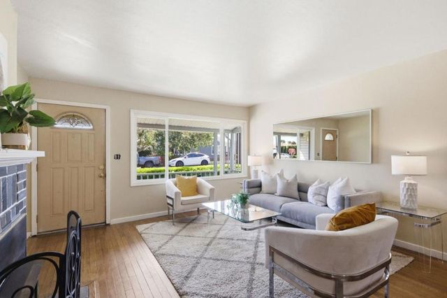 1537 Cypress Avenue, San Mateo, CA 94401