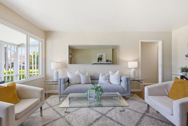 1537 Cypress Avenue, San Mateo, CA 94401