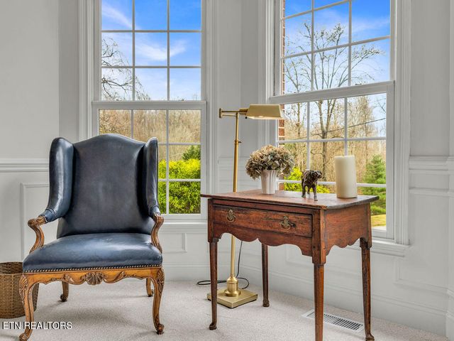 10 Hawthorne Place, Norris, TN 37828