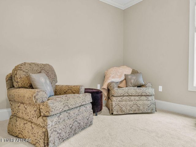 10 Hawthorne Place, Norris, TN 37828