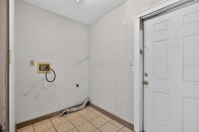 19 E MORNINGVIEW DRIVE, Eustis, FL 32726