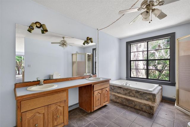19 E MORNINGVIEW DRIVE, Eustis, FL 32726